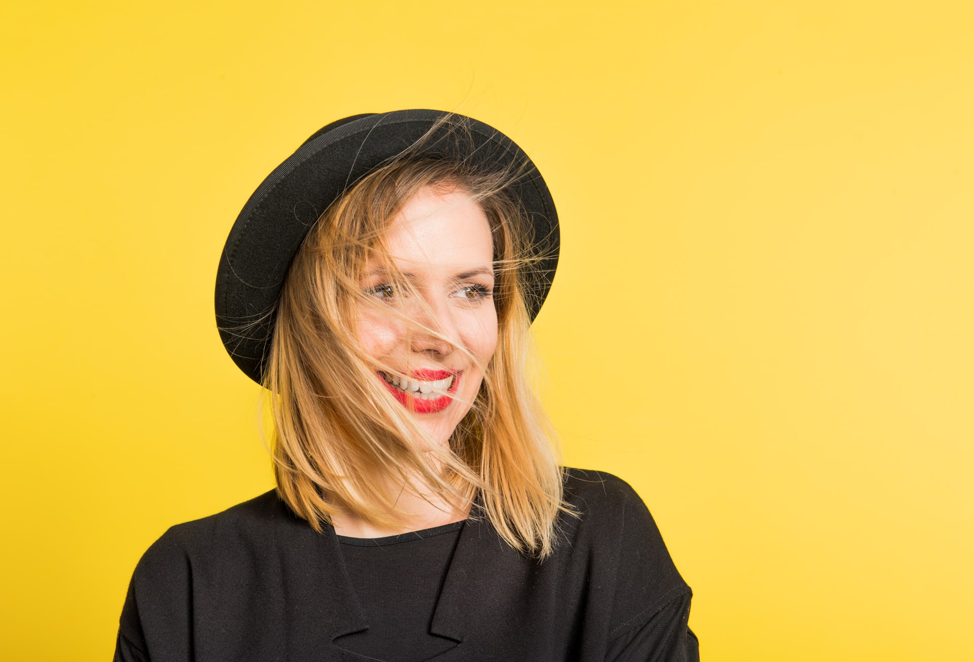 Mehr über den Artikel erfahren Hier teile ich meine eigenen Erlebnisse – die Höhen und Tiefen meines Lebenswegs. Offen, ehrlich und mit den Learnings, die mich geprägt haben. Vielleicht erkennst du dich in manchen Momenten wieder und nimmst Impulse für deinen eigenen Weg mit.